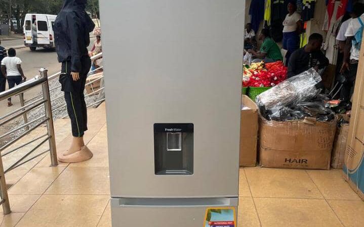 Efokeke | All kinds of Fridges are available here. Don’t waste time let’s do business