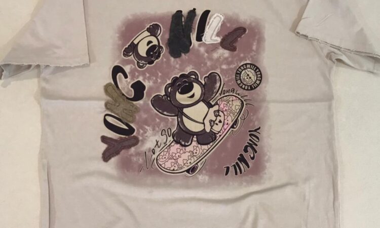 Efokeke | High-quality cotton tee designed for comfort and style. Great for everyday wear.