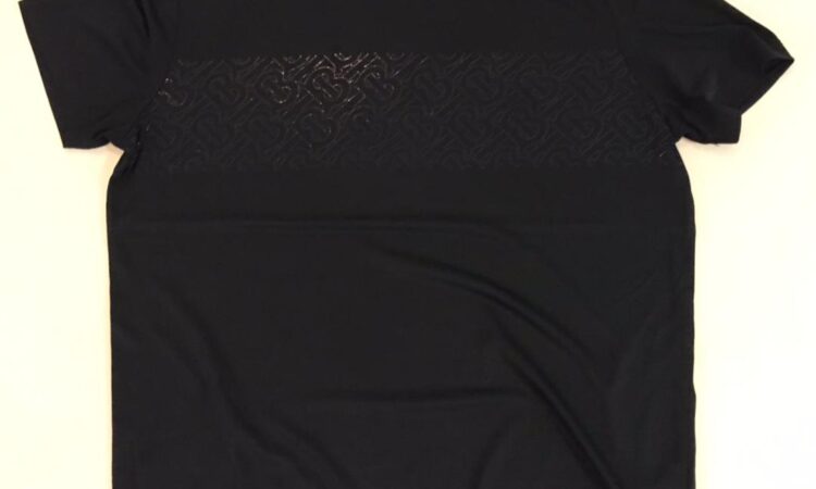 Efokeke | Elegant T-shirts for both men and women – Soft and Stylish